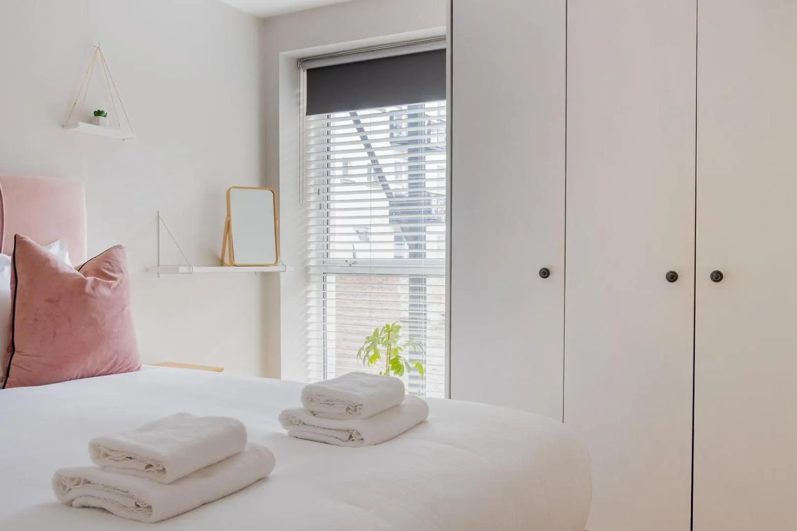 Guestready - Modern Stay Near Jameson Distillery دبلن 0*,
